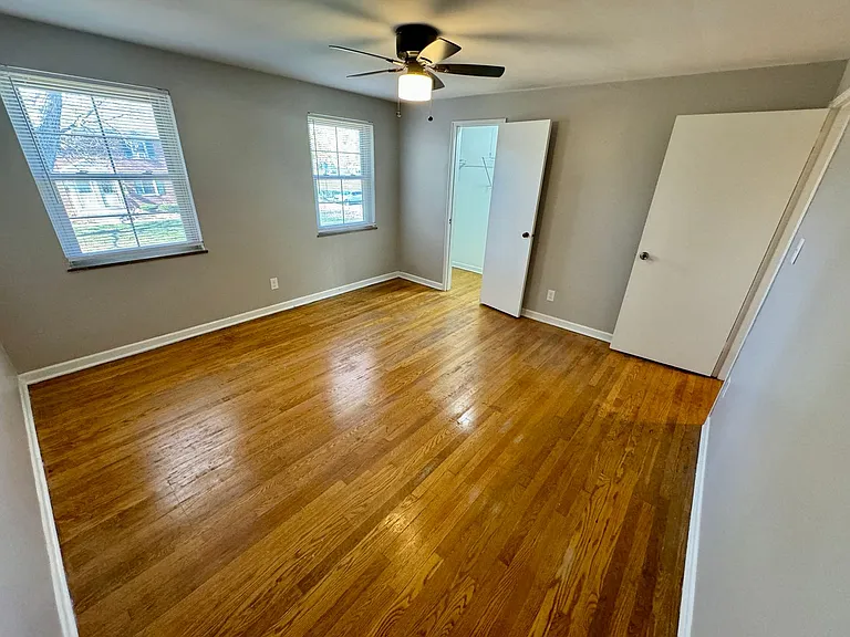 1139B Sells Ave — Photo 33