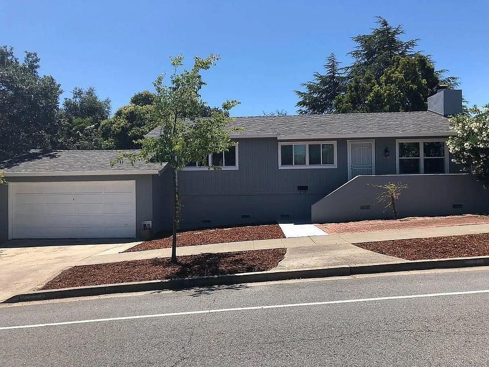1st image of 2679 McGarvey Ave