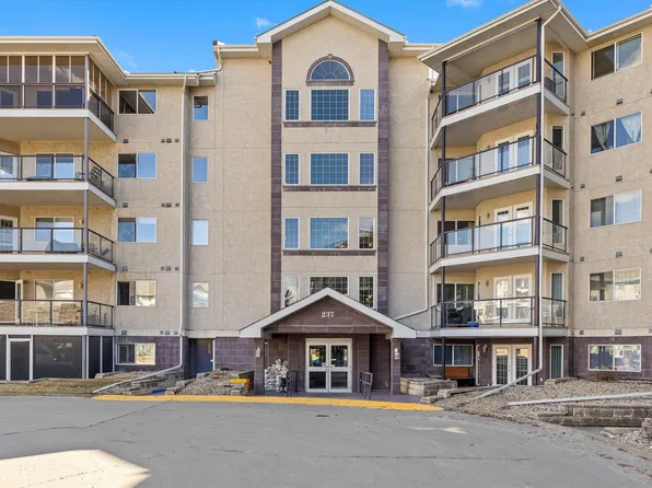 237 Youville Dr E #214, Edmonton, AB T6L 7E7