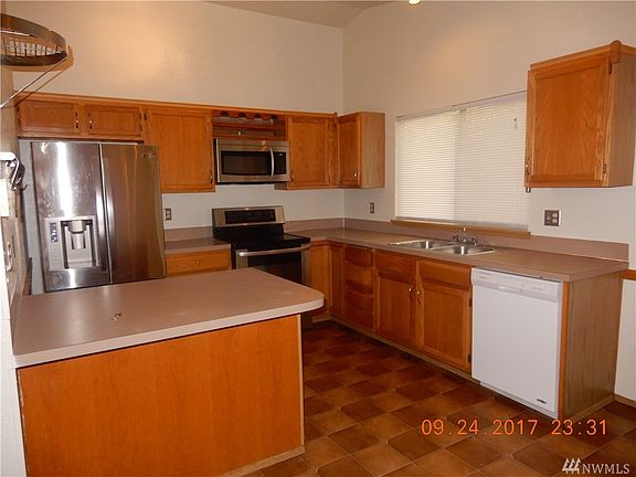4th image of 19837 SE 267th Pl