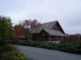 282 Windy Knob Trl, Seven Devils, NC 28604