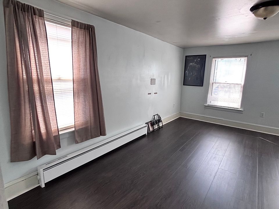 1st image of 500 Sunbury St #D