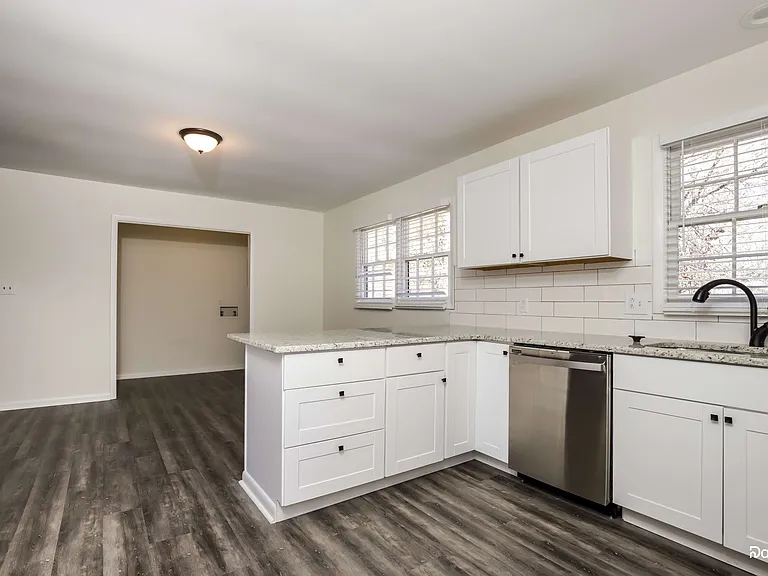 70 Carter Cir — Photo 6