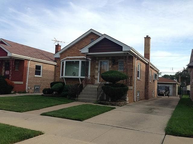 2nd image of 3139 W 83rd Pl