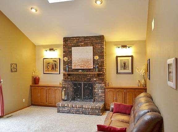 2nd image of 3704 W Glenwood Dr