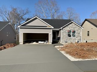 1856 Rains Rd, Clarksville, TN 37042