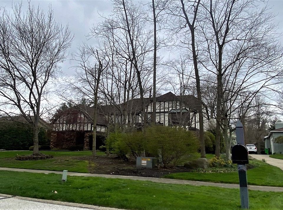 6868 Creekwood Ln, Mayfield Village, OH 44143 Zillow