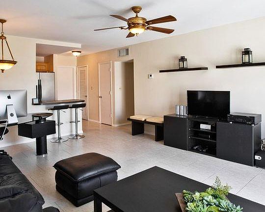 3rd image of 2624 NE 32nd St APT 108