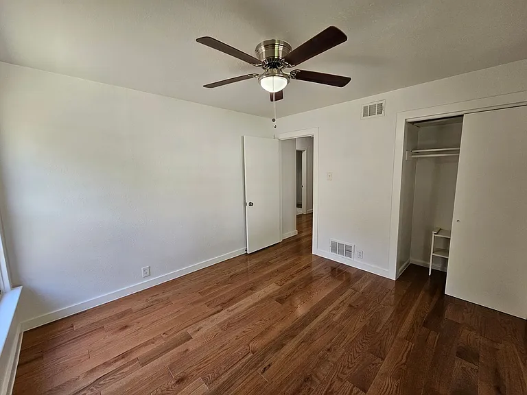 2402 Housley Dr — Photo 16