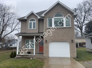 3130 Kenrick St, Keego Harbor, MI 48320