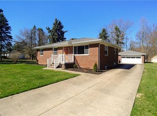 62 Meadowridge Rd, Mogadore, OH 44260