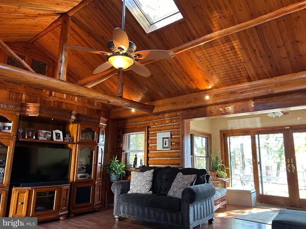 1001 N Lakeshore Dr, Browns Mills, NJ 08015