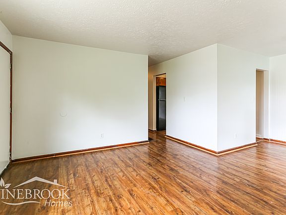 4th image of 1679 Cordell Ave
