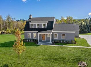 1022 Woodridge Dr, Petoskey, MI 49770
