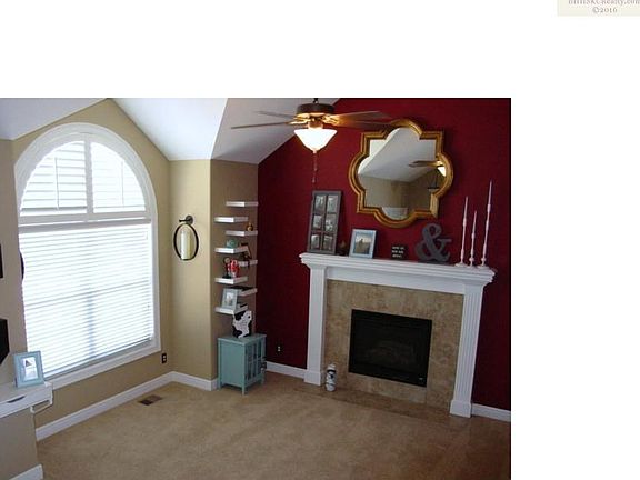 5th image of 4710 NE 102nd Ct