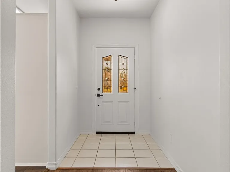 2485 Greenfield Ct — Photo 5