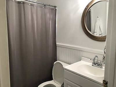 Full Downstairs Bathroom