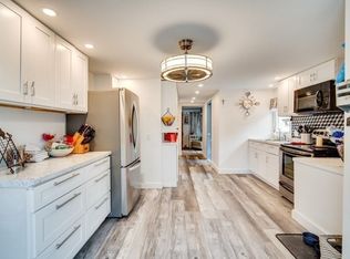 84 Price St, Springfield, MA 01104