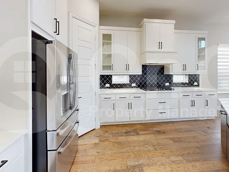 10678 Grayhead Dr — Photo 5