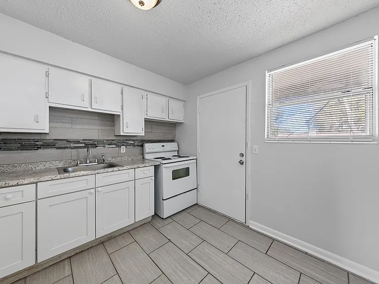 1531 Louisiana St #3 — Photo 4
