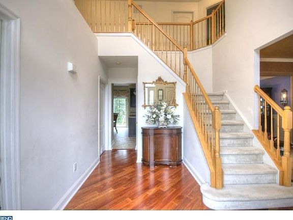 5th image of 86 Whitford Dr