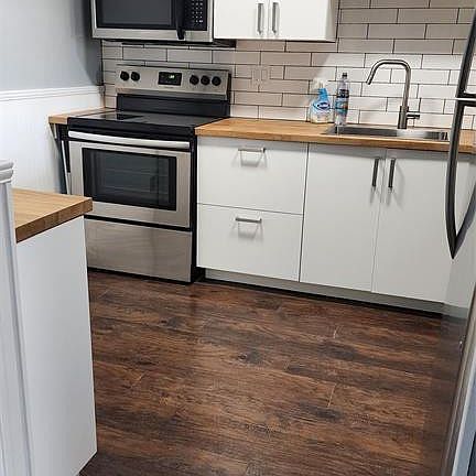 2nd image of 2320 S CYPRESS BEND Drive #401