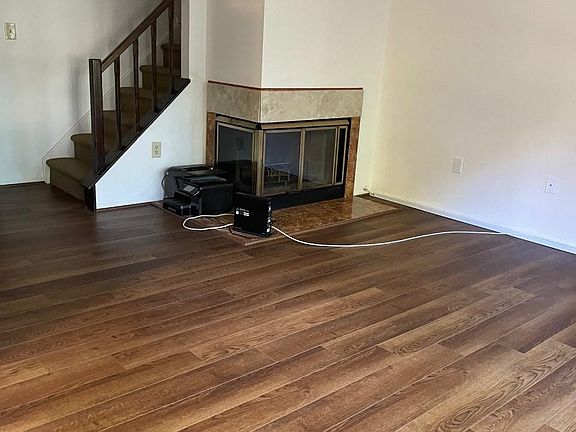 2nd image of 70 Drewes Ct