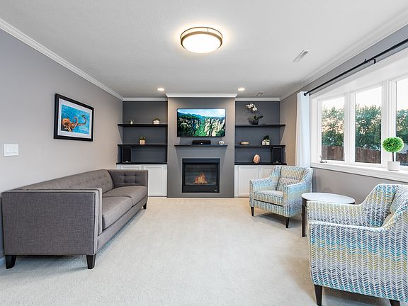 5th image of 4743 Meadow Valley Dr