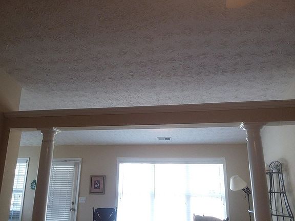 4th image of 412 Chastain Ct