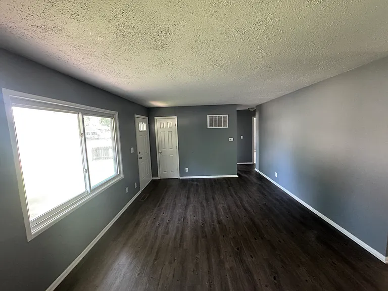 6019 Sunwood Dr — Photo 6