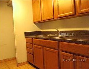 5th image of 808 Sky Lake Cir APT D