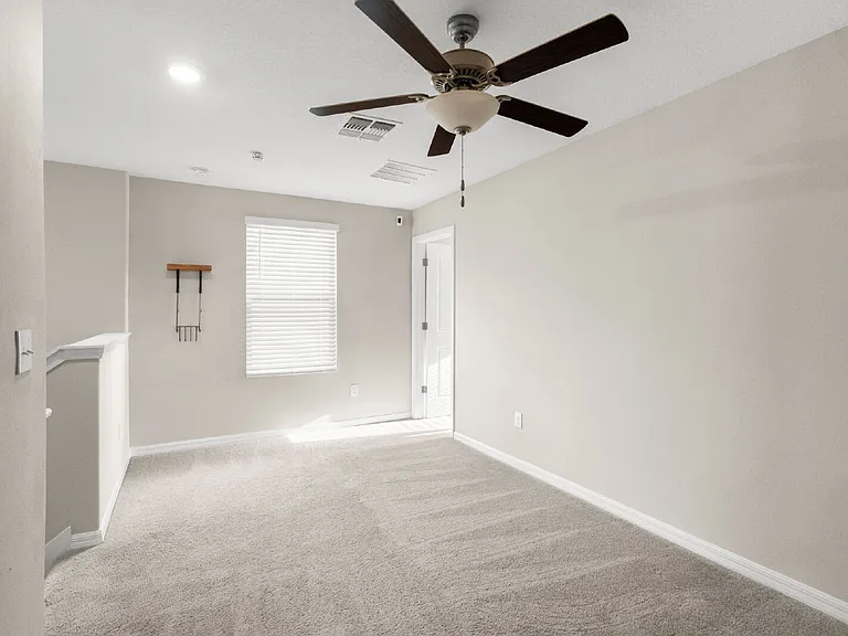 4529 Eternal Prince Dr — Photo 33