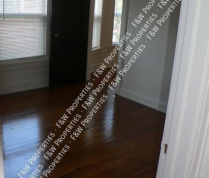 1544 E Broad St #305 — Photo 13