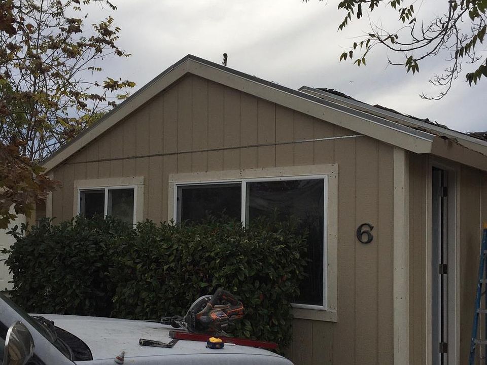 1st image of 3486 Lakeshore Blvd #6