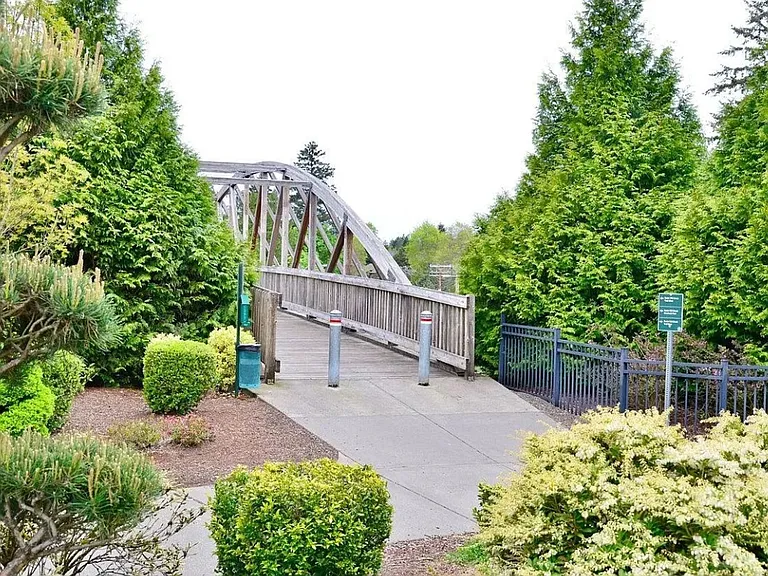 730 NW 118th Ave #101 — Photo 30