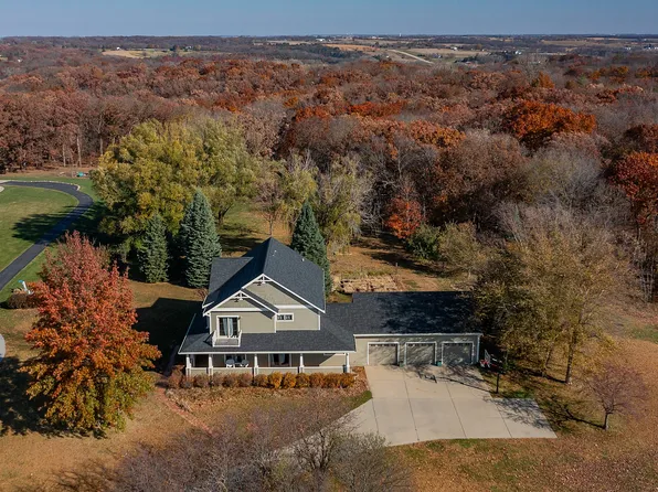 34104 Mill Creek Ct, Adel, IA 50003