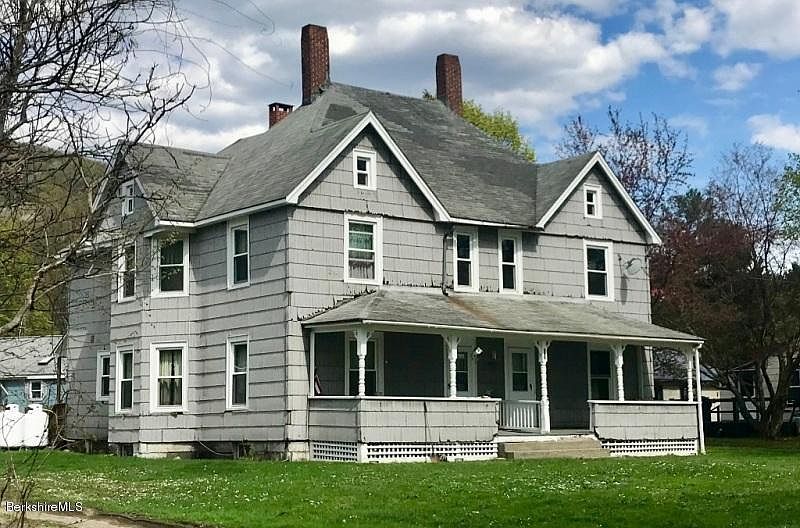 2nd image of 286 Park St