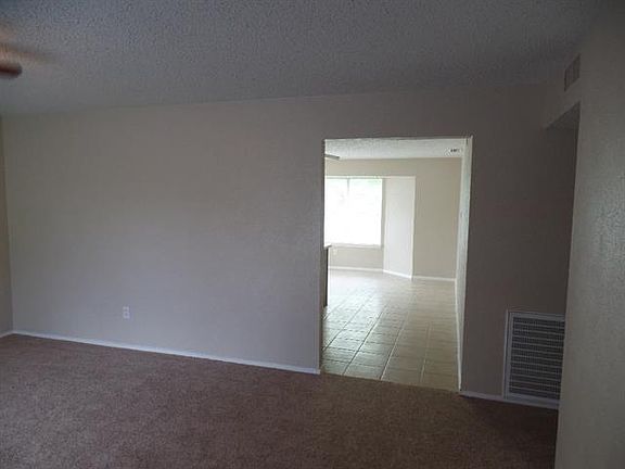 4th image of 1514 Pelican Ct