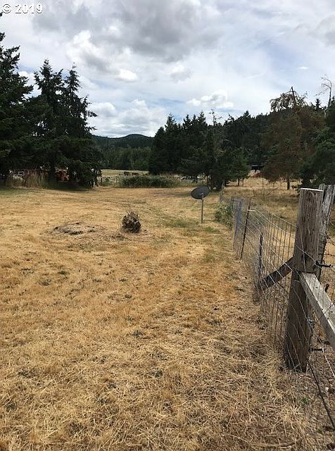 2nd image of 78180 Mosby Creek Rd