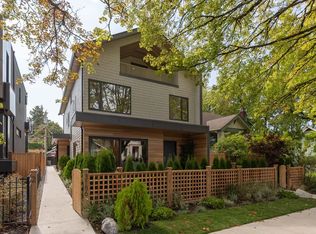 3186 W 11th Ave #2, Vancouver, BC V6K 2M7