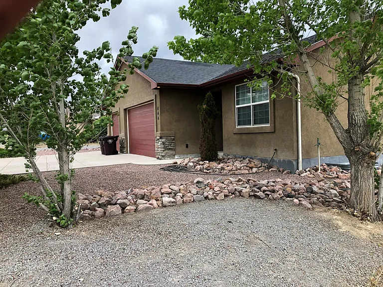 644 S Greenway Ave — Photo 2