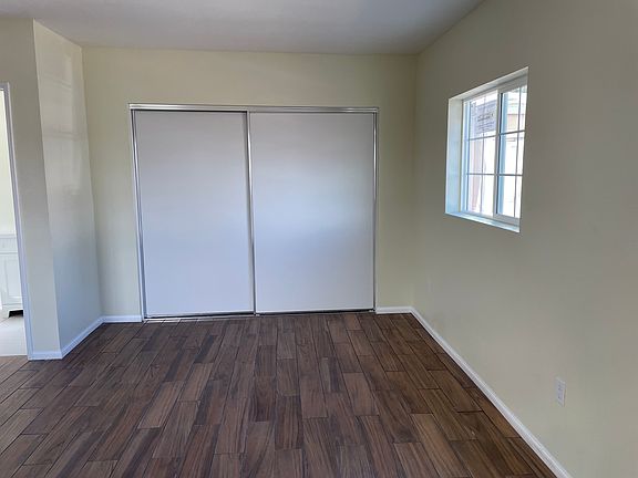 5th image of 944 Baldy View Ave #1