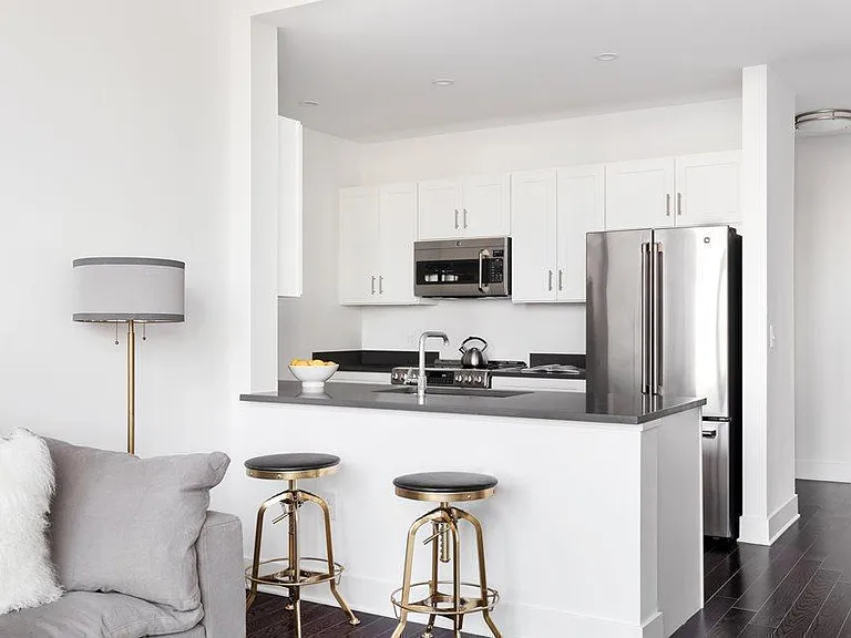 69 Bay St #13-1 — Photo 21