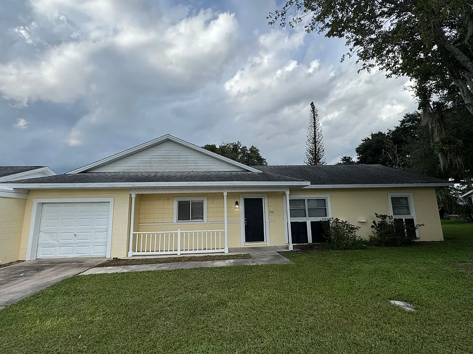 3111 Eleuthera Ln