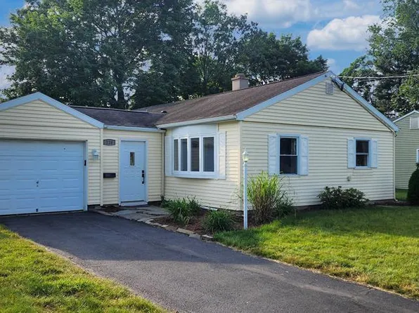 220 Lynhurst Ave, Horseheads, NY 14845