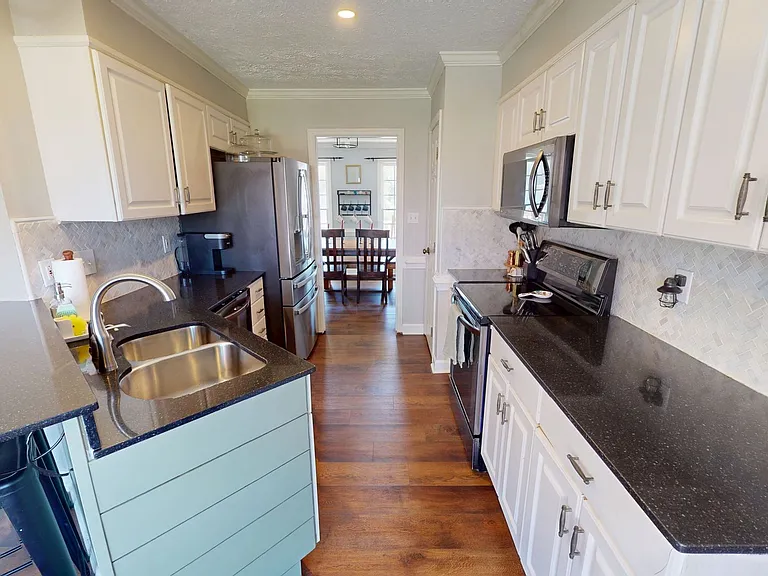 338 Lionshead Rd — Photo 8