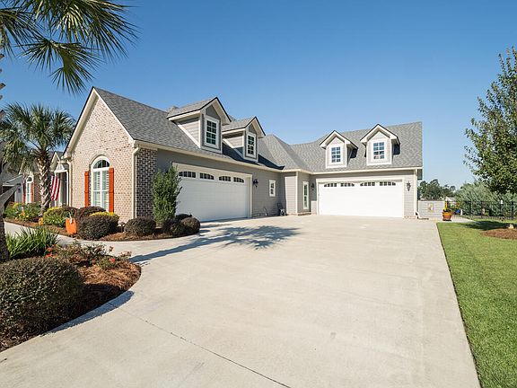 3rd image of 3801 Timber Ridge Rd
