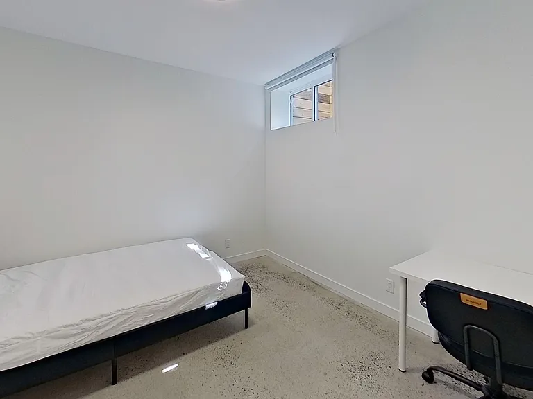 44 Chippewa Ave #B — Photo 6