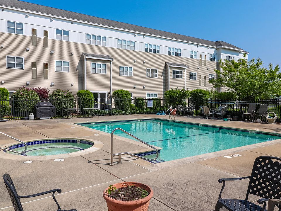 1st image of 140 Railroad Ave APT B110