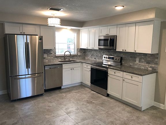 5th image of 1544 Pleasant Grove Dr